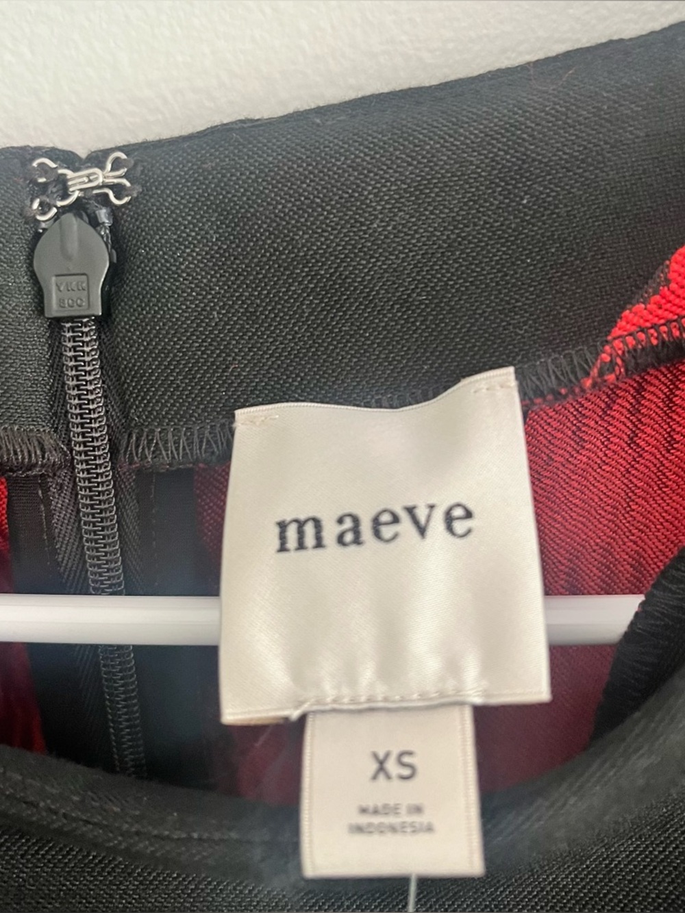 Maeve by Anthro - (NWT) Black Puff Sleeve Top with Red Strawberry Print Top - Picture 2 of 4